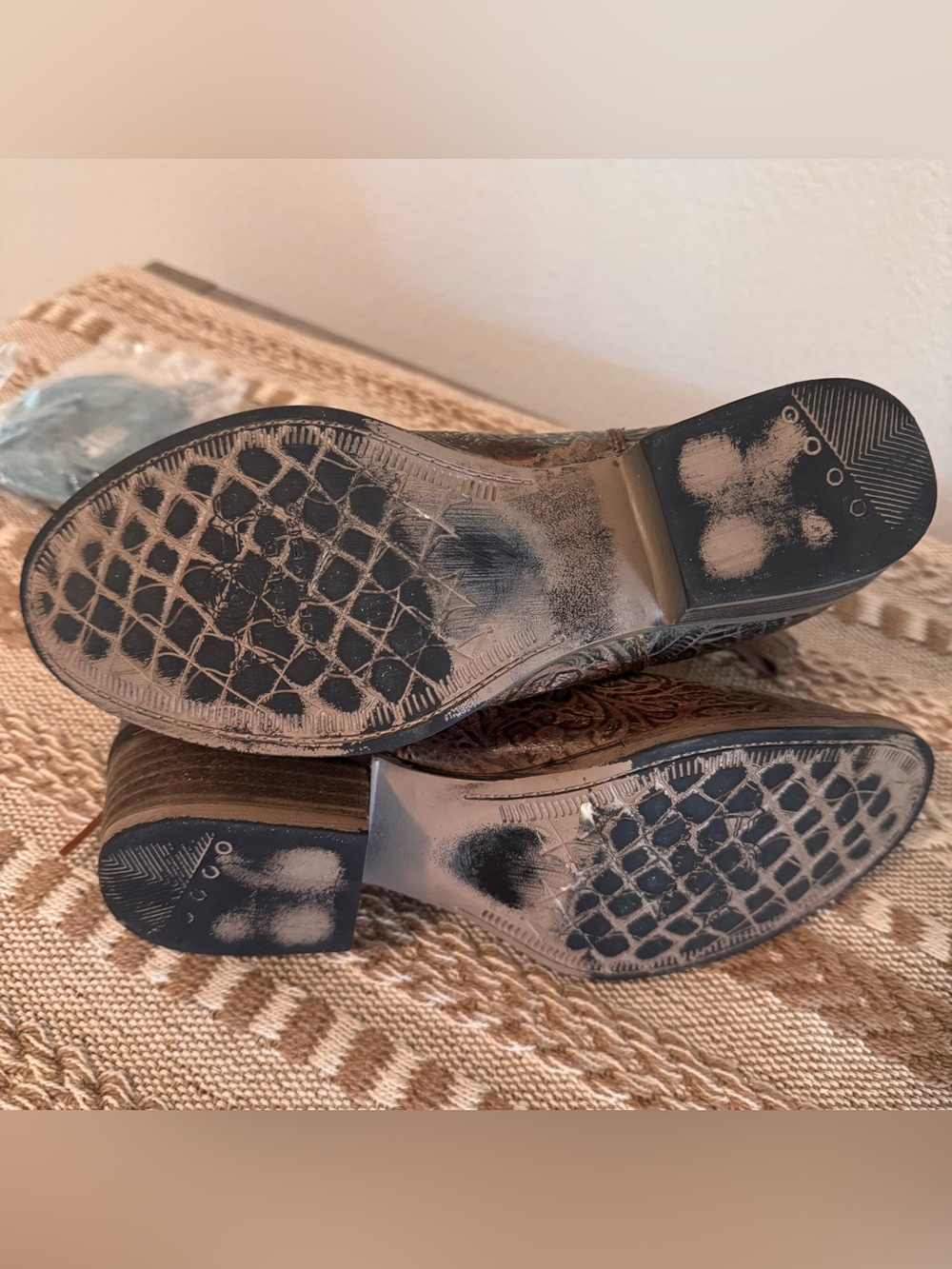 Circle G by Corral Floral Tooled Cutout Boots 🤎 - Picture 8 of 9